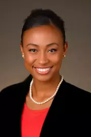 Dr. Lauren Rhodes portrait
